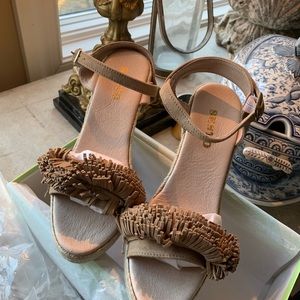 BRAND NEW Sesto Meucci Suede Fringe wedge, Size 8